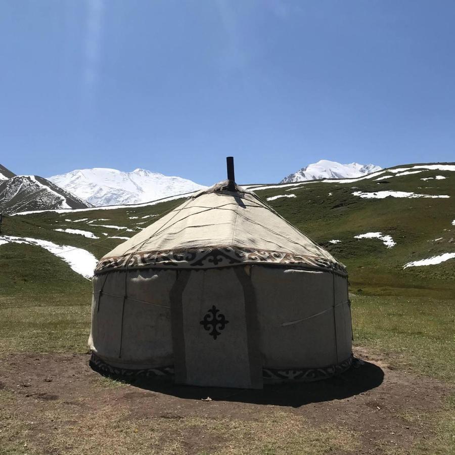 Hotel Pamir Nomad Yurt Camp Kara-Kavak Exterior foto